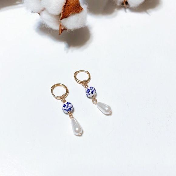 Pearl drop hoop earrings N214 - Picture 1 of 2